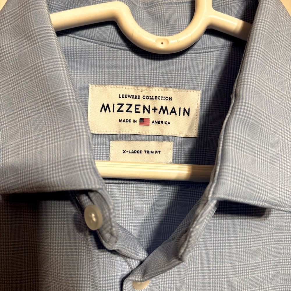 Mizzen and Main  light blue dress shirt, barely used